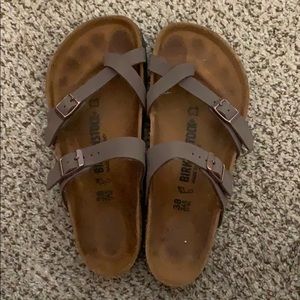 Birkenstock’s size 38
